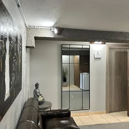 Theloft Apartment